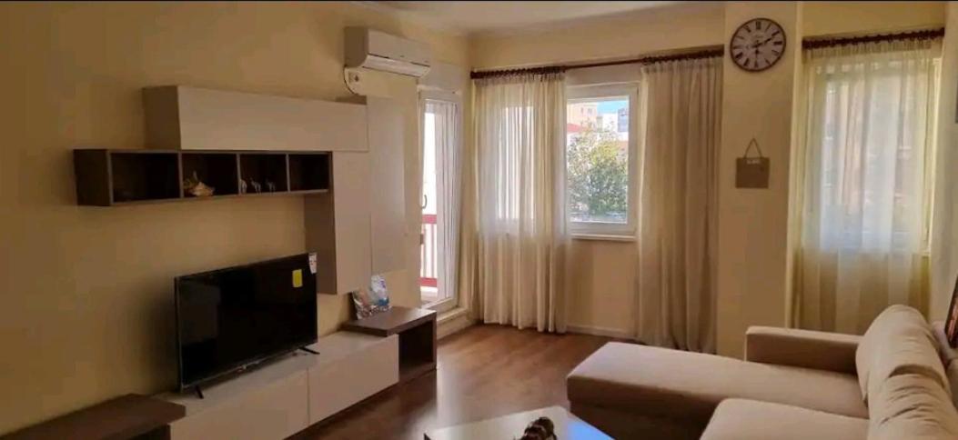 New & Great Located Apartment Near Center Tirana Exterior photo